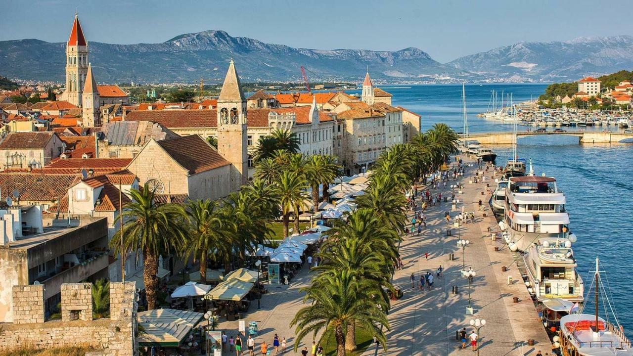 Apartman Adriatic Trogir Exterior foto
