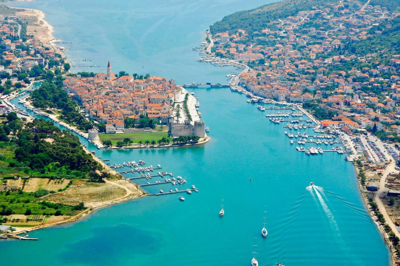 Apartman Adriatic Trogir Exterior foto